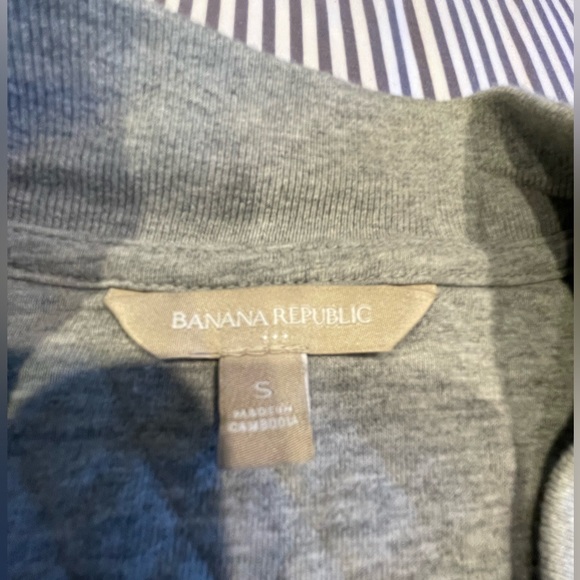 Banana Republic Quilted Bomber Jacket - Picture 2 of 3